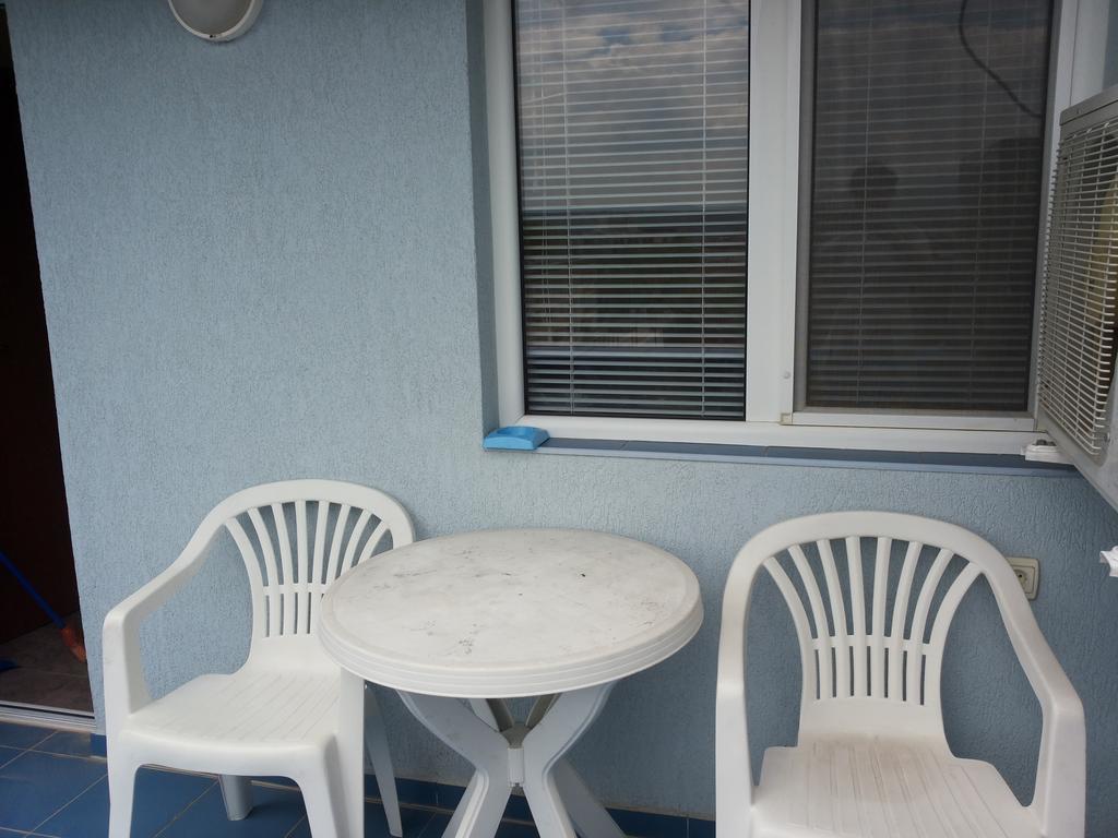 Ivanovi Guest House Πριμόρσκο Δωμάτιο φωτογραφία