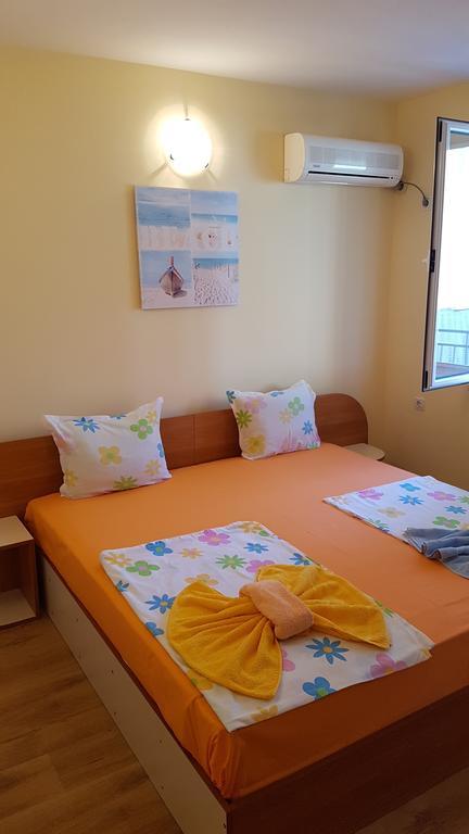 Ivanovi Guest House Πριμόρσκο Εξωτερικό φωτογραφία